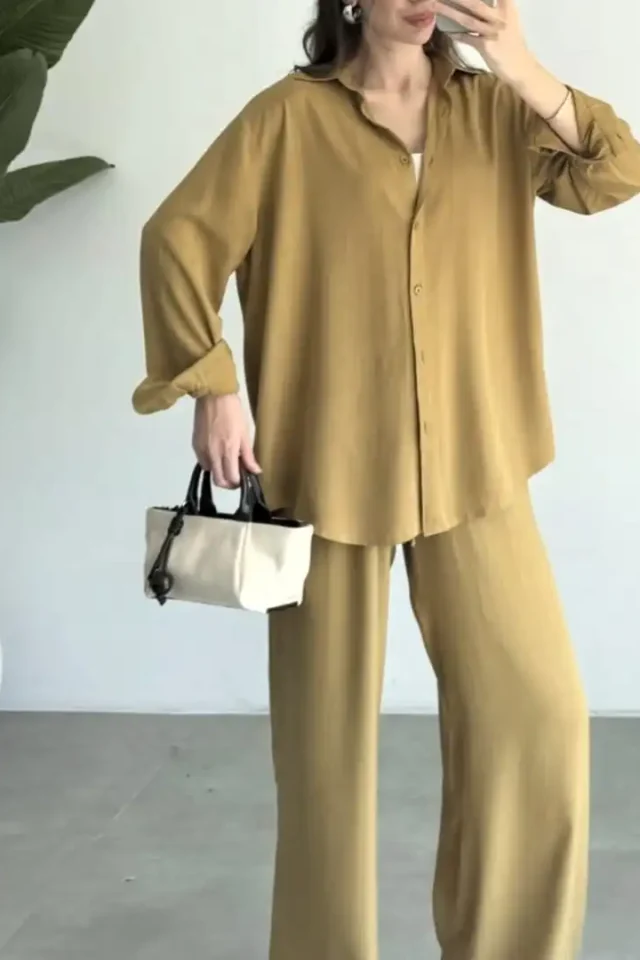طقم زيتوني